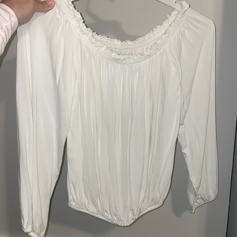 Brandy Melville white top